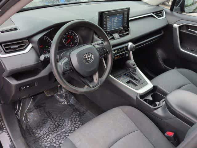 Used 2021 Toyota RAV4 XLE FWD image 10