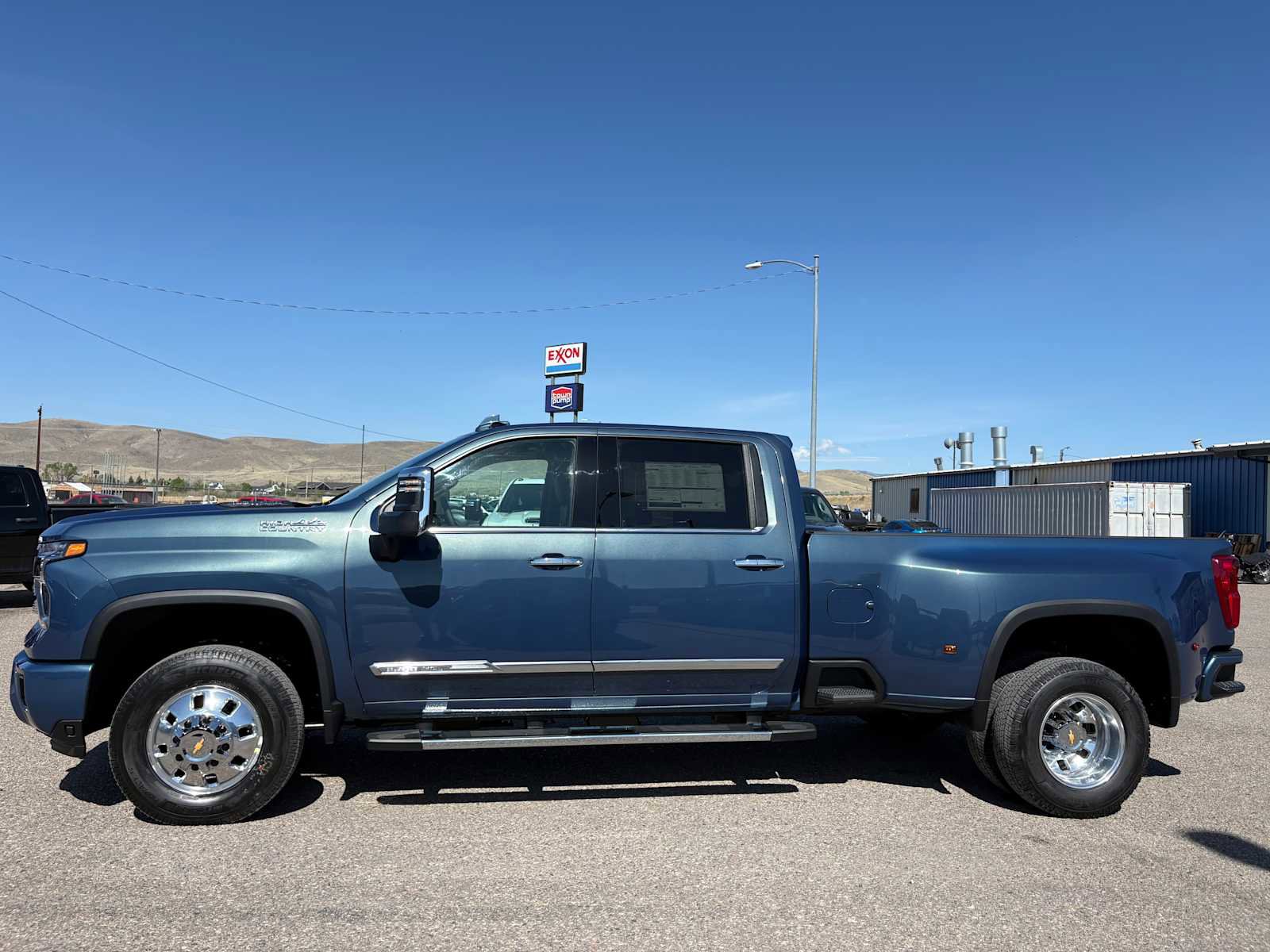 New 2026 Chevrolet Silverado 3500 High Country w/ Technology Package AWD/4WD image 8