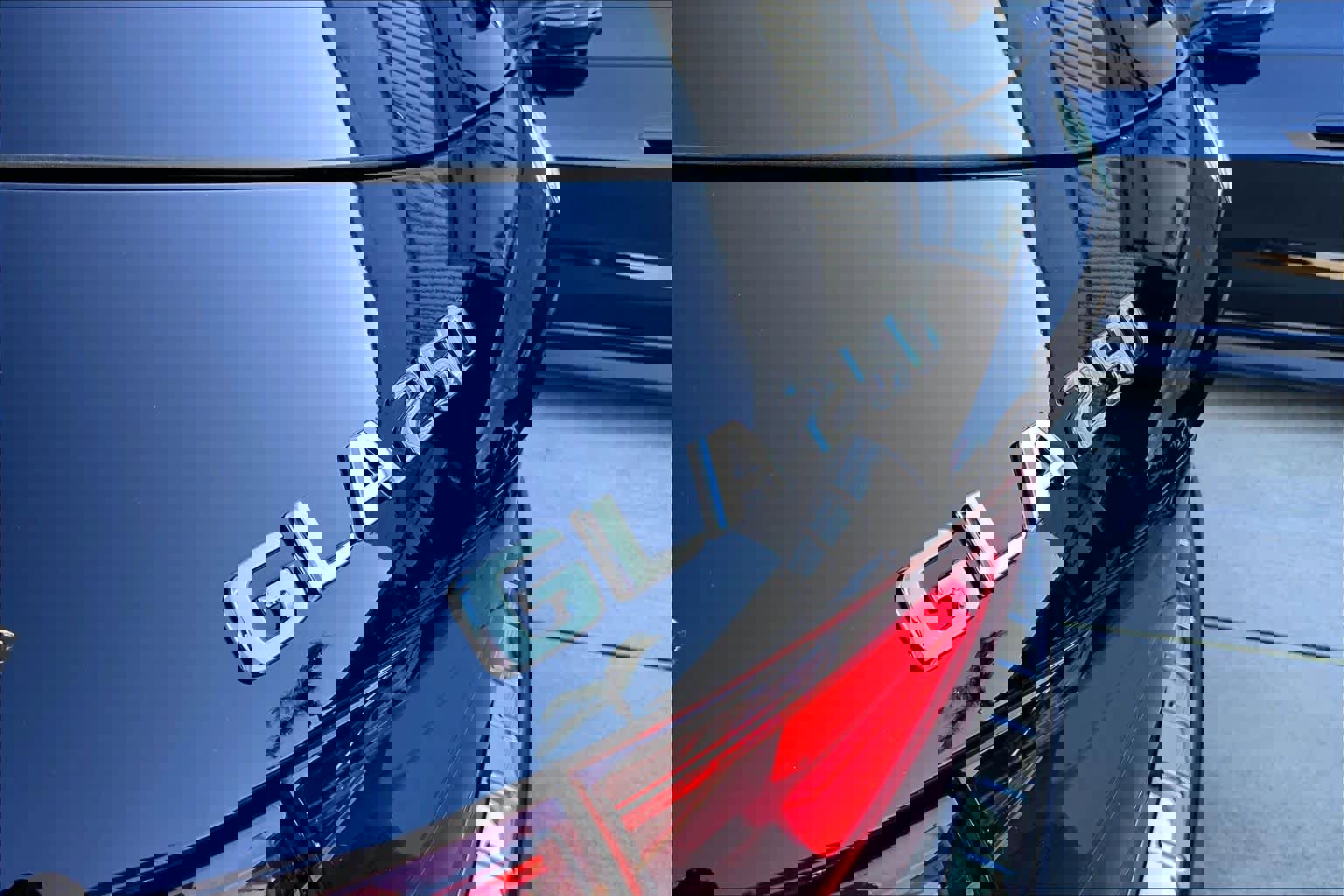 Used 2025 Mercedes-Benz GLA 250 image 9