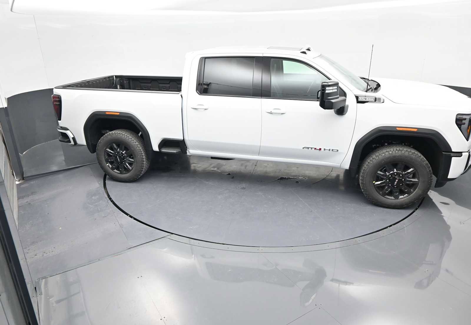 New 2026 GMC Sierra 2500 AT4 w/ AT4 Premium Plus Package image 32