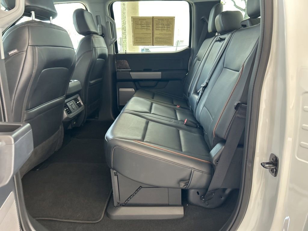 Used 2025 Ford F350 Lariat image 37