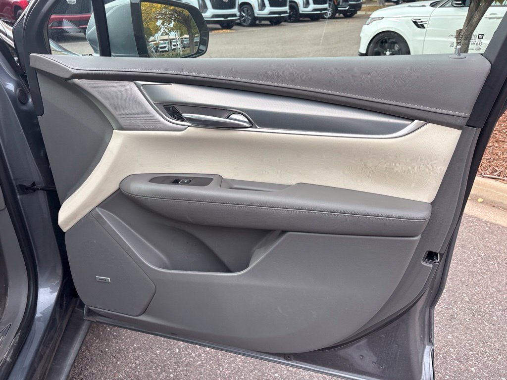 Used 2021 Cadillac XT5 Premium Luxury AWD/4WD image 26