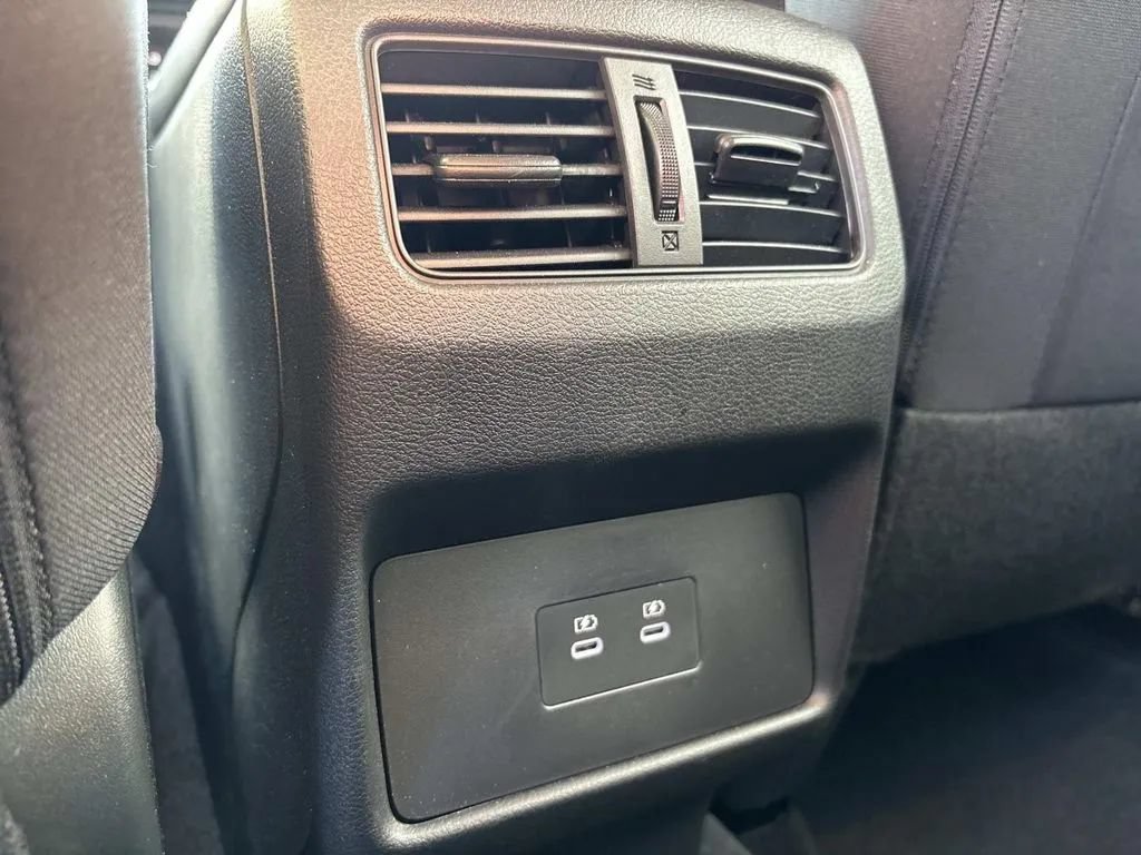 Used 2026 Nissan Rogue SV w/ Cold Weather Package FWD image 16