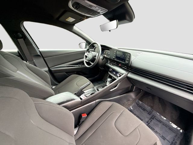 Certified 2025 Hyundai Elantra Sport FWD image 26