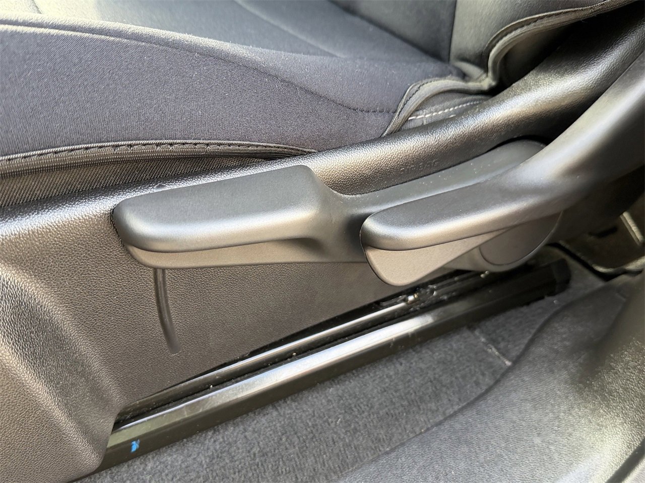 Certified 2023 Chevrolet Colorado LT image 25