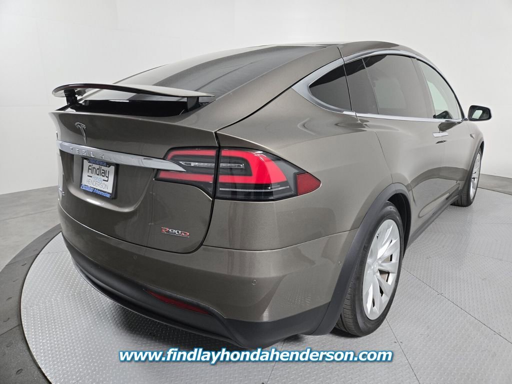 Used 2016 Tesla Model X P90D image 6