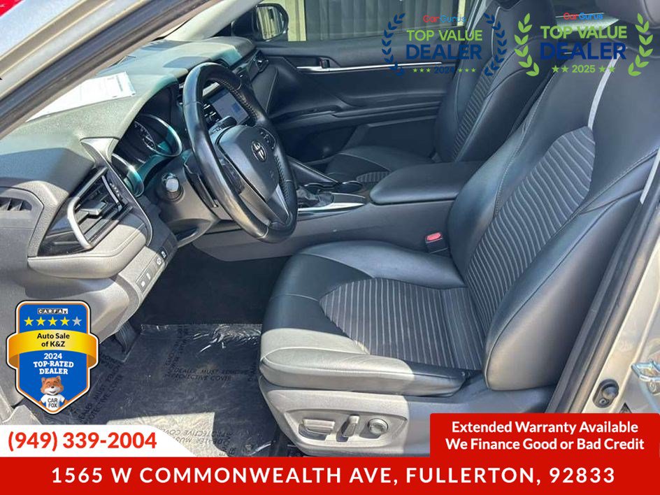 Used 2020 Toyota Camry SE w/ Carpet Mat Package FWD image 12