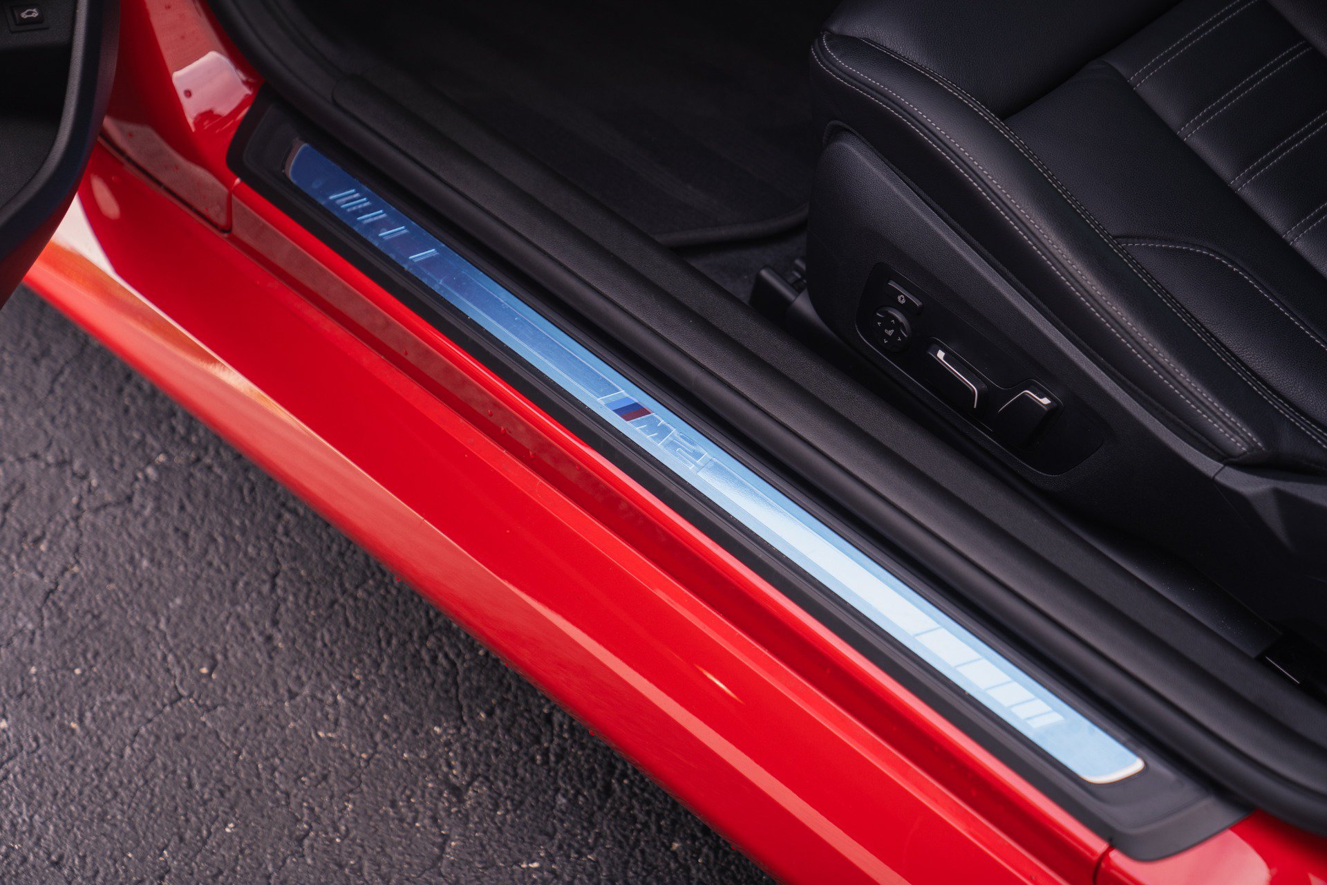 Used 2024 BMW M2 w/ Lighting Package RWD image 32