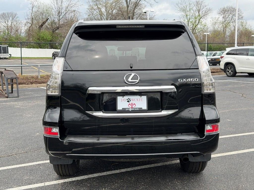 Used 2014 Lexus GX 460 image 5