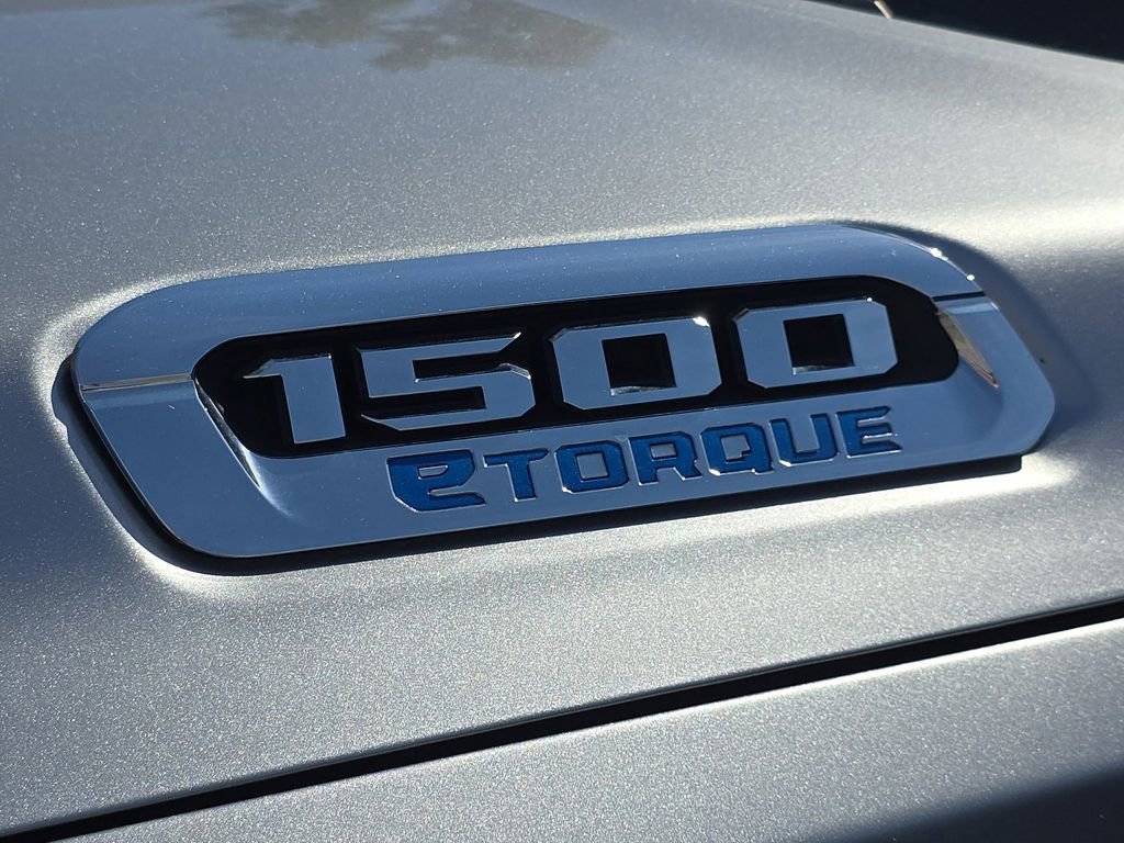 Used 2022 RAM 1500 Big Horn AWD/4WD image 4