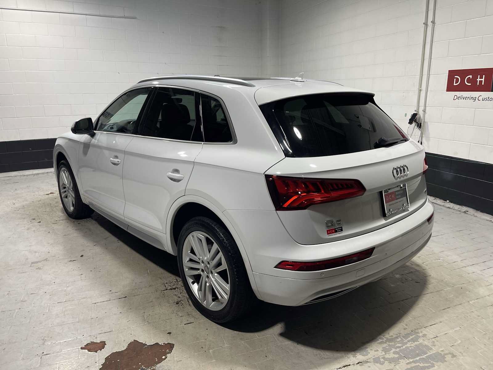 Used 2020 Audi Q5 2.0T Premium Plus w/ Premium Plus Package AWD/4WD image 4