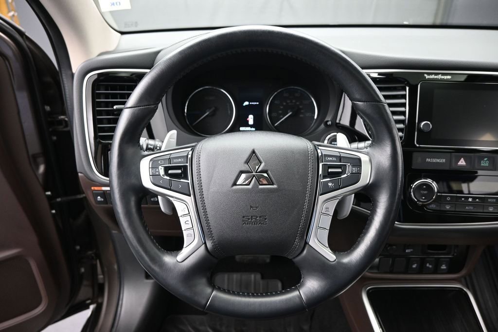 Used 2018 Mitsubishi Outlander GT AWD/4WD image 28