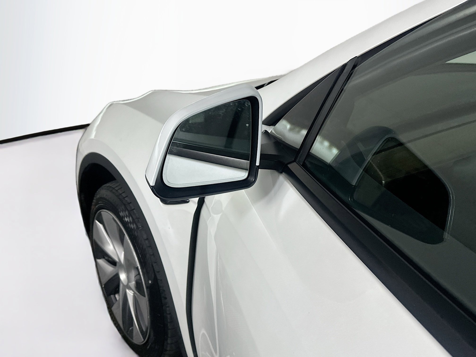 Used 2023 Tesla Model Y RWD image 16