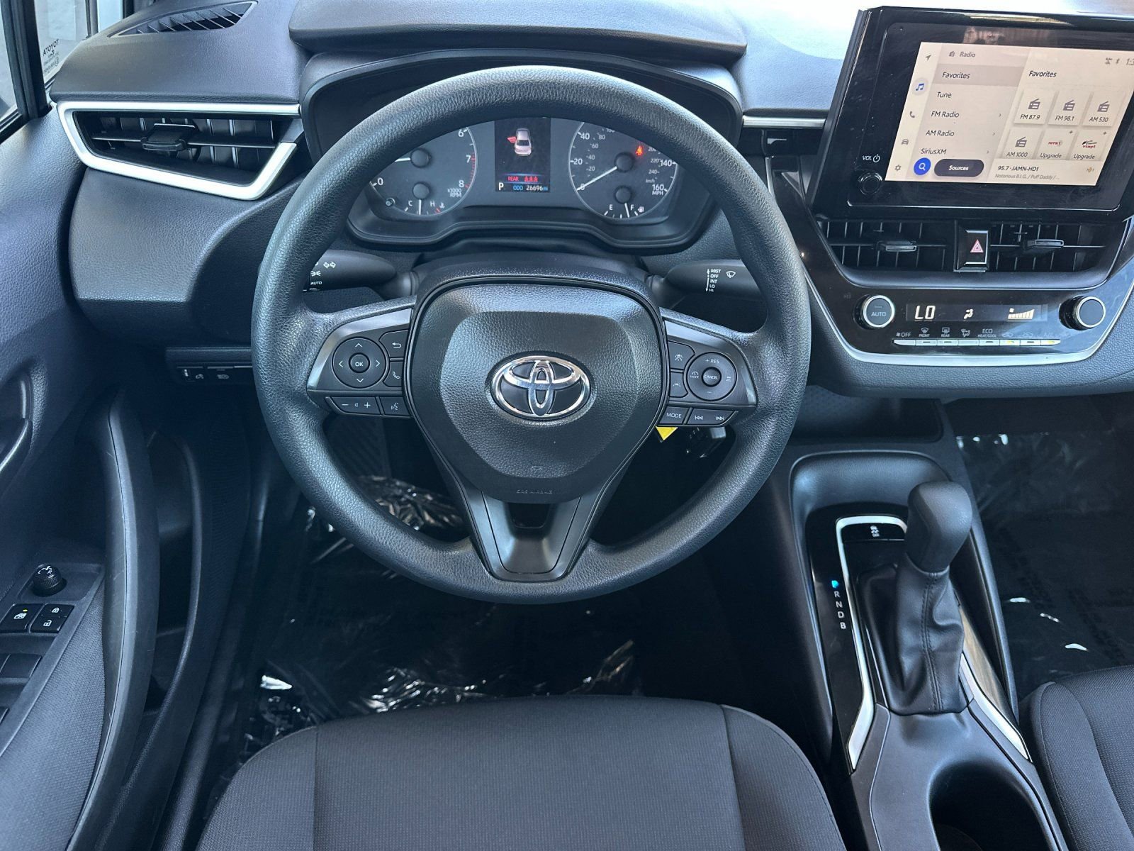 Used 2025 Toyota Corolla LE FWD image 13