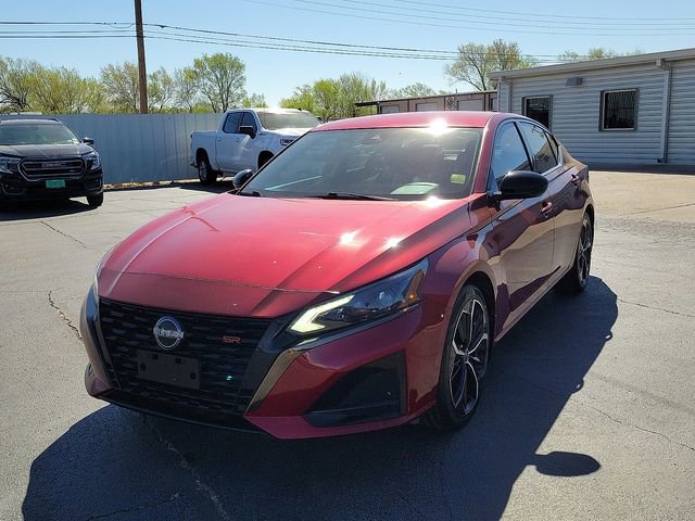 Used 2023 Nissan Altima 2.5 SR image 7