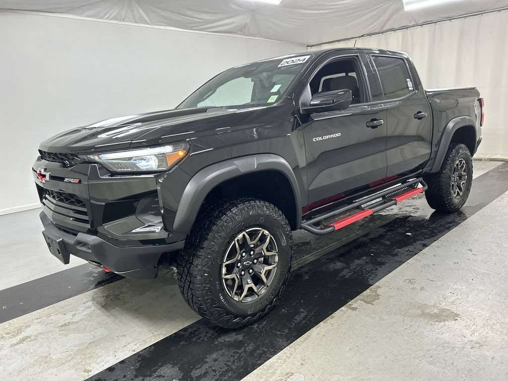 Certified 2024 Chevrolet Colorado ZR2 w/ Technology Package AWD/4WD image 5