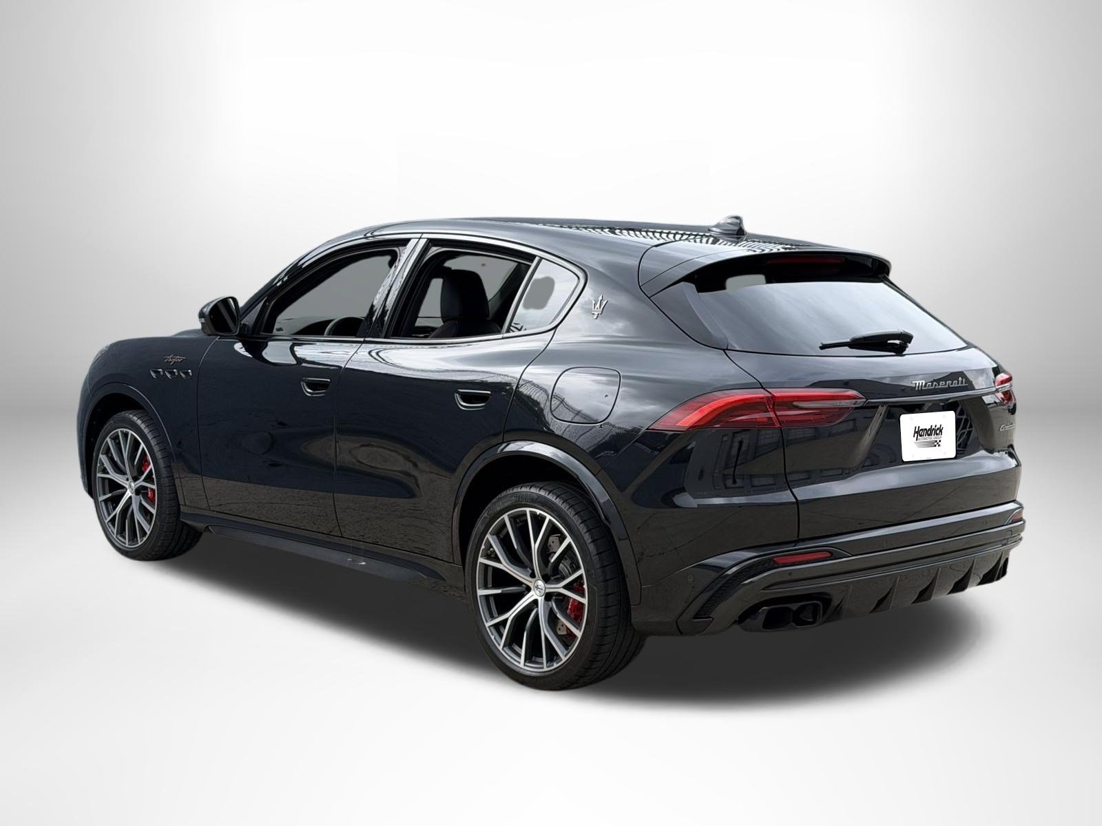 Used 2024 Maserati Grecale Trofeo AWD/4WD image 5