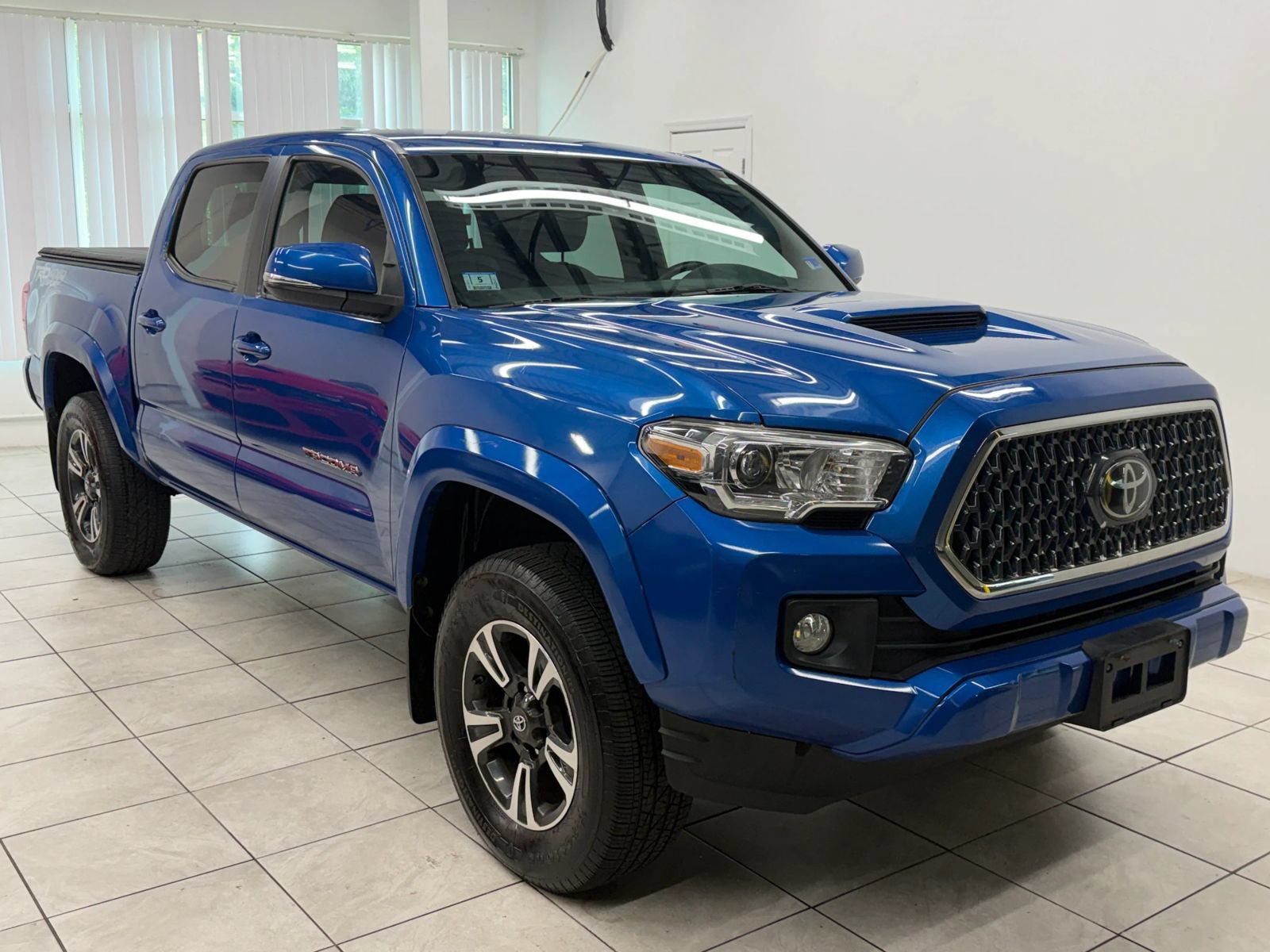 Used 2018 Toyota Tacoma TRD Sport w/ Technology Package