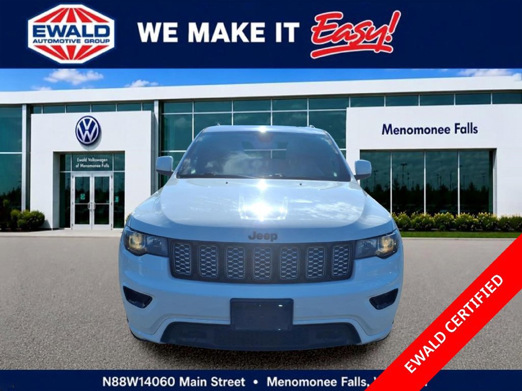 Used 2021 Jeep Grand Cherokee Altitude AWD/4WD image 2
