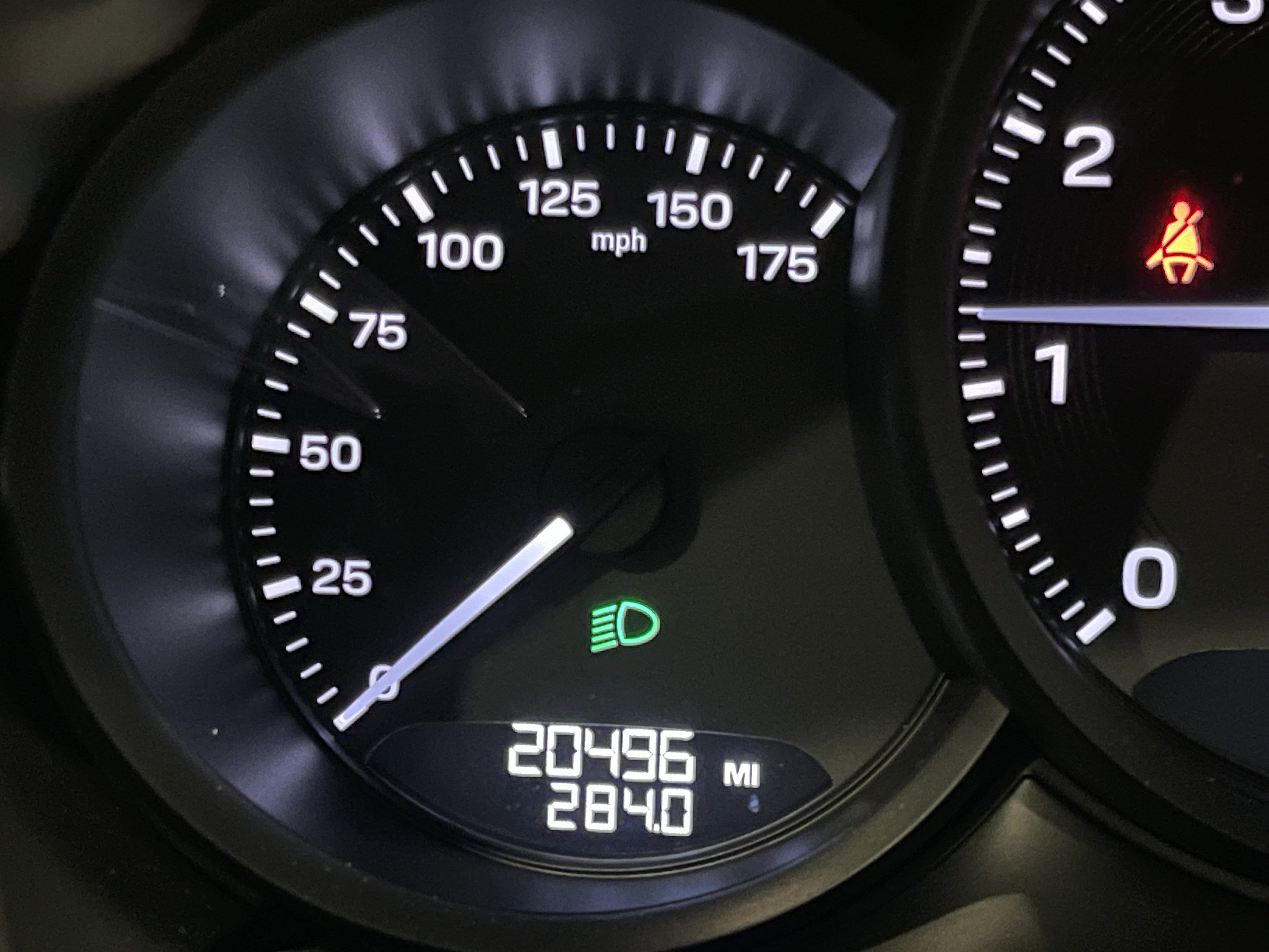 Used 2024 Porsche Macan image 22