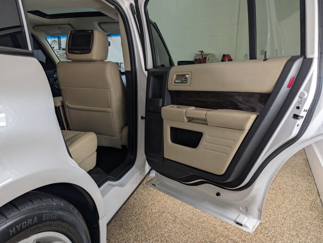 Used 2013 Ford Flex Limited image 21