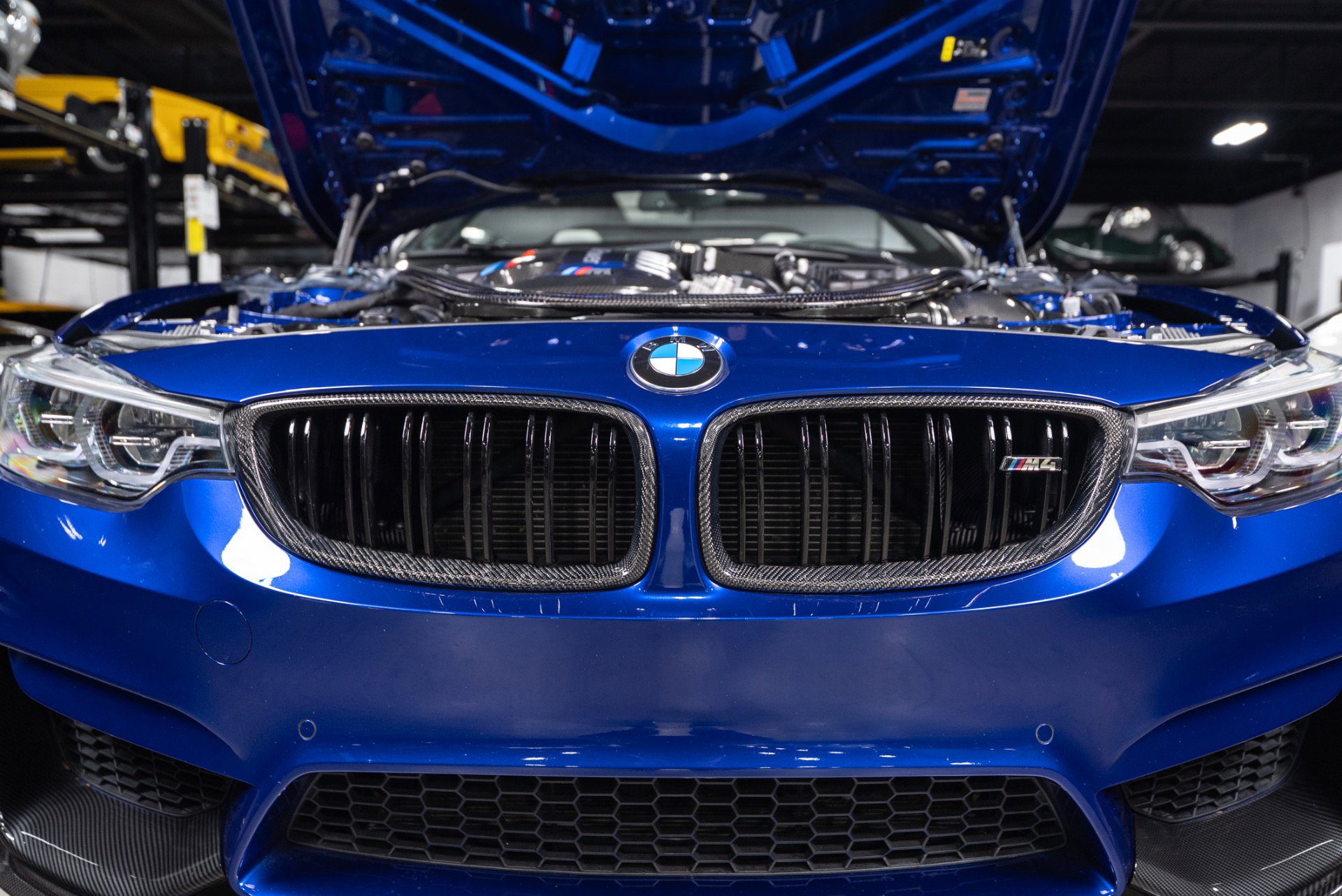 Used 2020 BMW M4 Convertible w/ Executive Package image 43