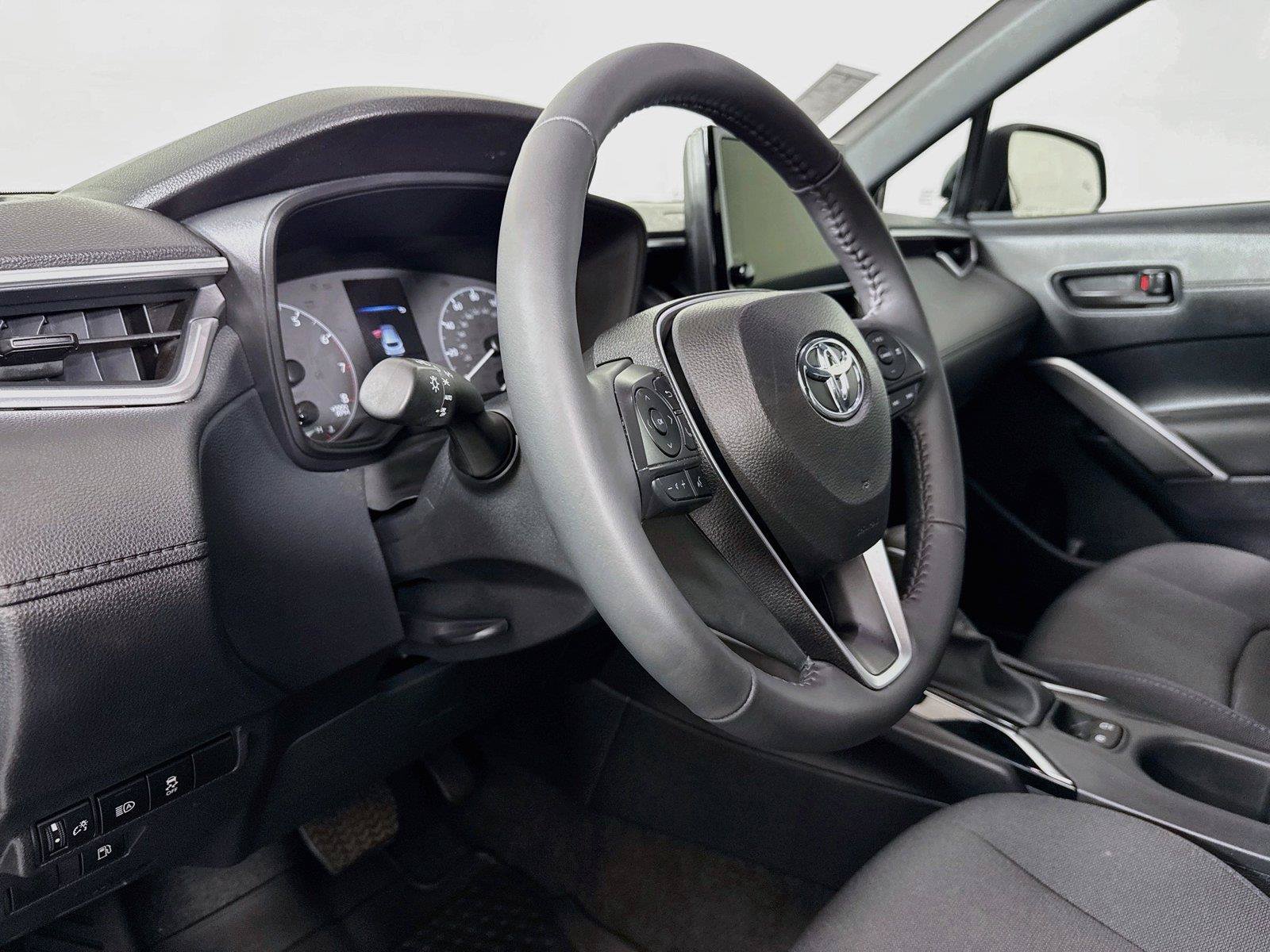 Certified 2024 Toyota Corolla Cross AWD Hybrid image 4
