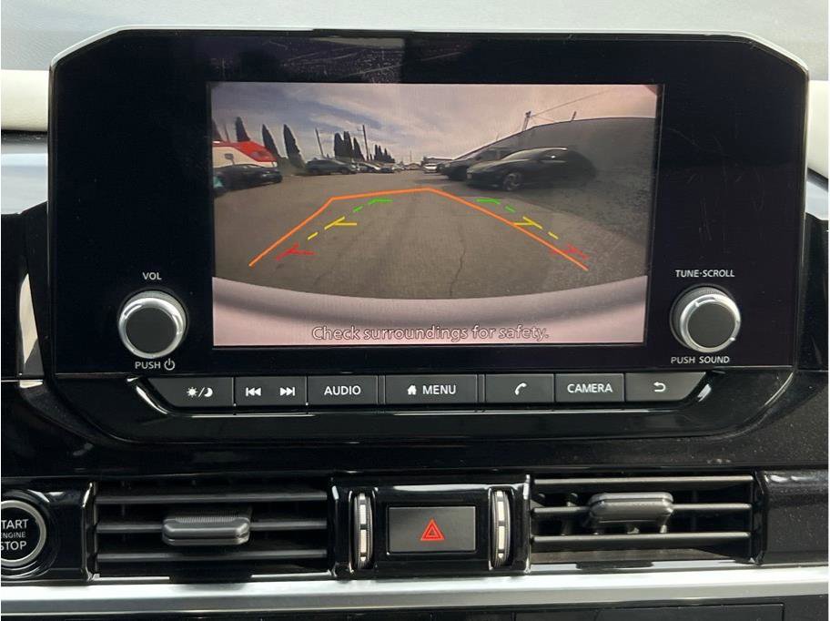 Used 2022 Nissan Pathfinder SV w/ Cargo Package image 16