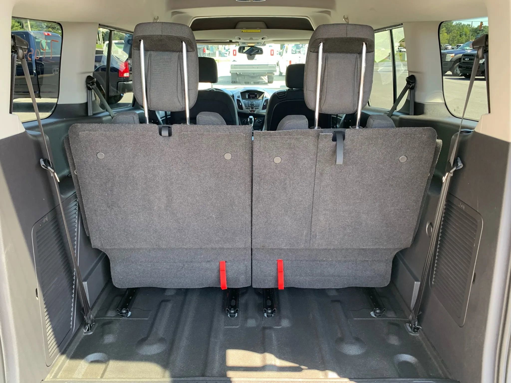 Used 2016 Ford Transit Connect XL image 31