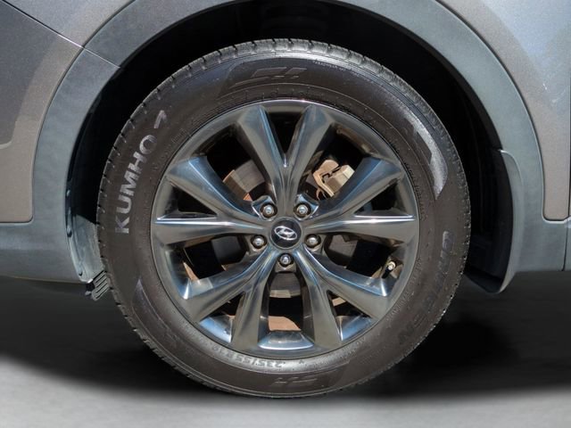 Used 2017 Hyundai Santa Fe Sport FWD image 28