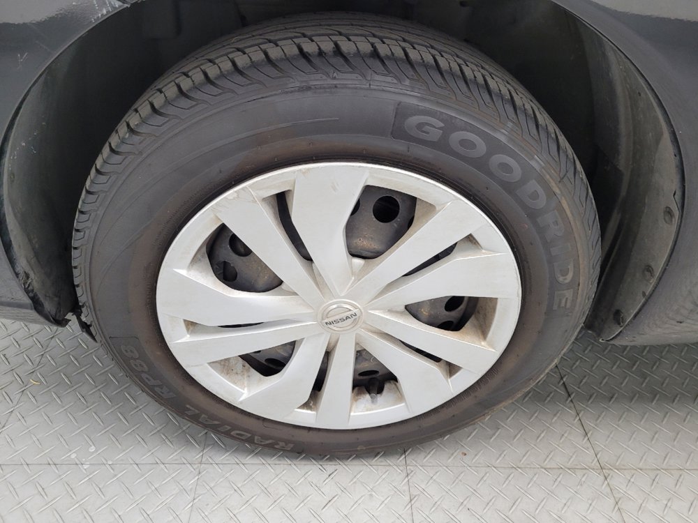 Used 2019 Nissan Versa Note SV image 31