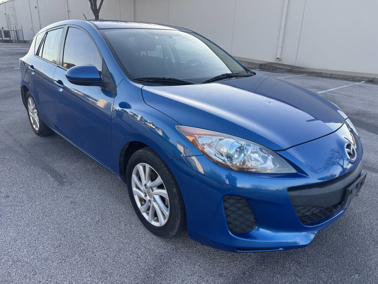 Used 2012 MAZDA MAZDA3 i Touring image 3