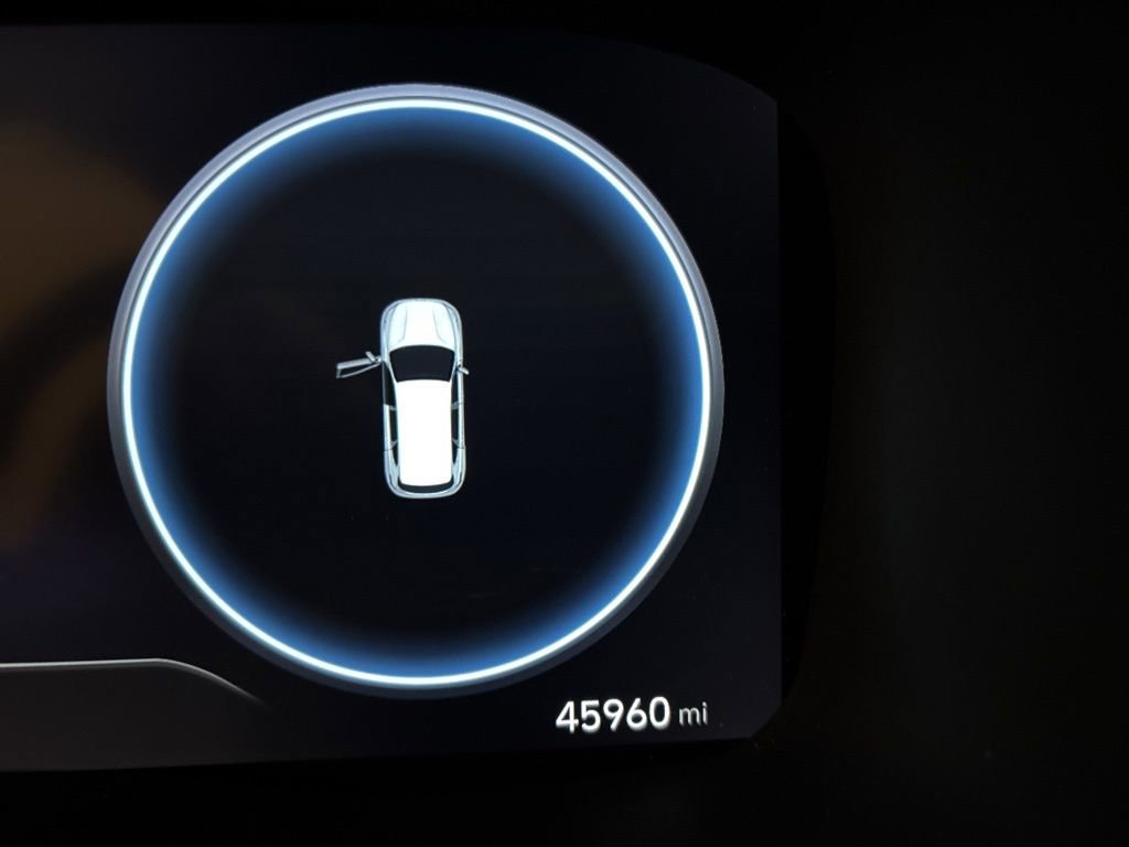 Certified 2022 Hyundai Santa Fe Limited image 13