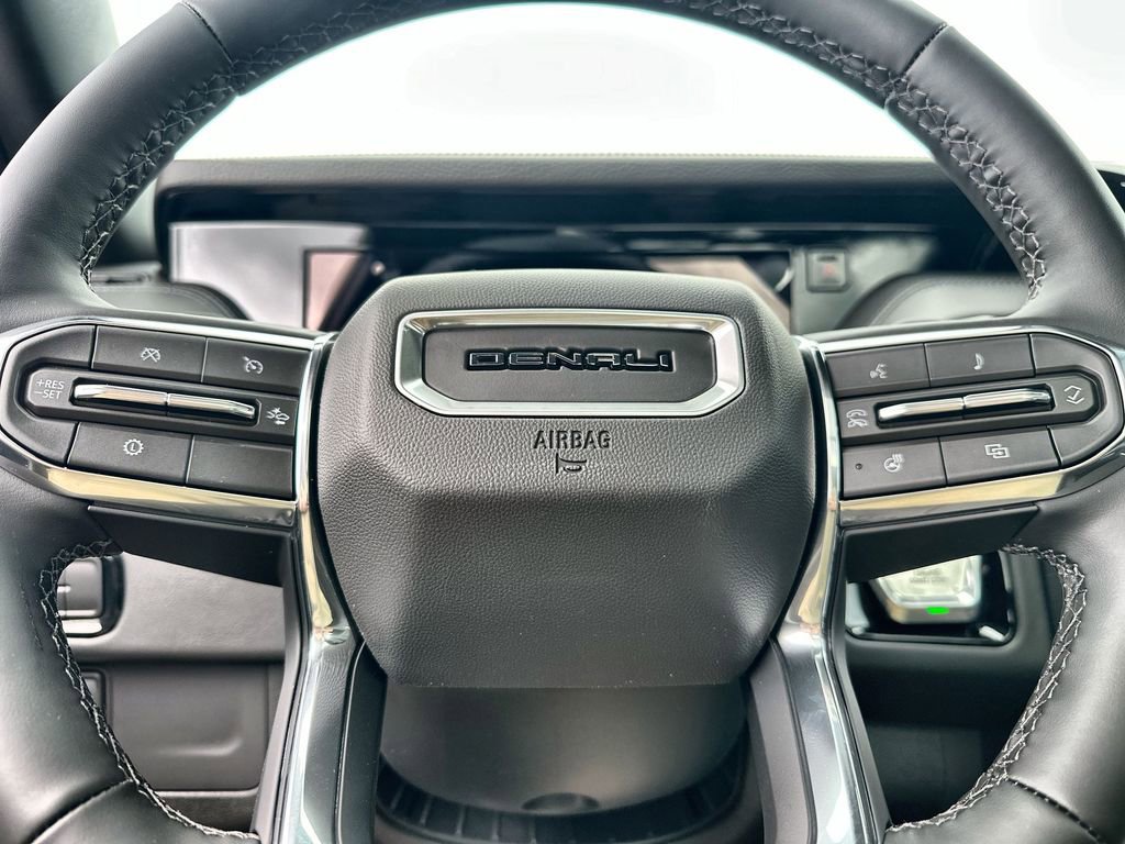 New 2026 GMC Yukon Denali w/ Sun & Power Step Package image 33