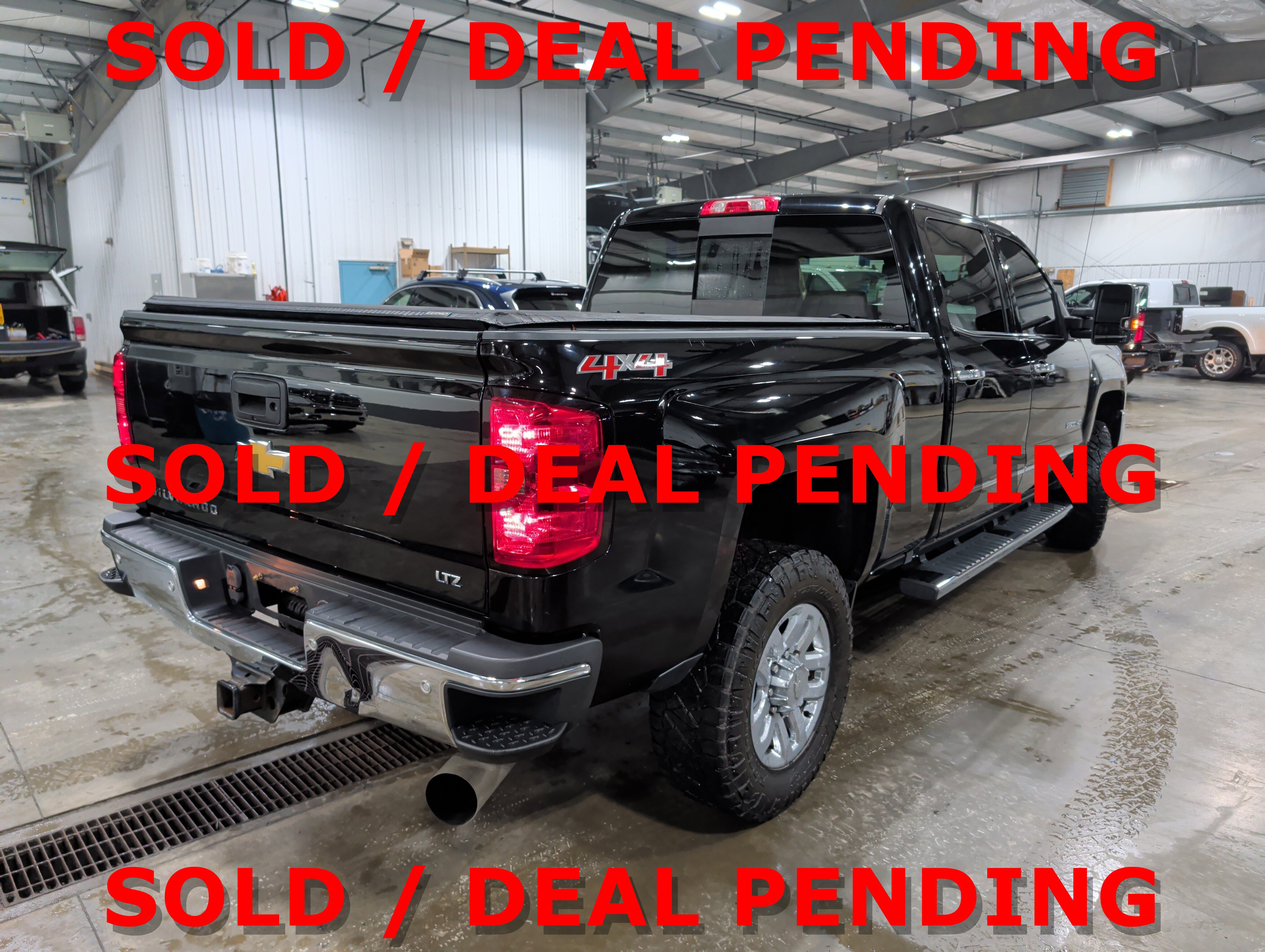 Used 2018 Chevrolet Silverado 2500 LTZ w/ Duramax Plus Package image 3