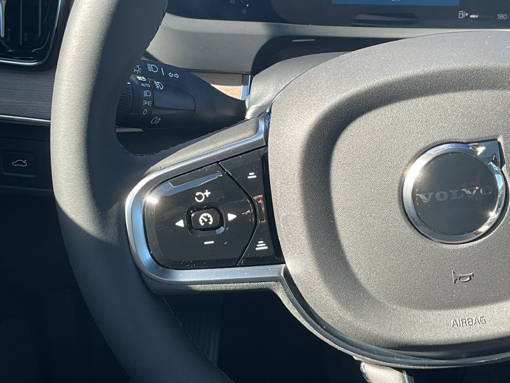 New 2027 Volvo XC90 B6 Plus AWD/4WD image 23