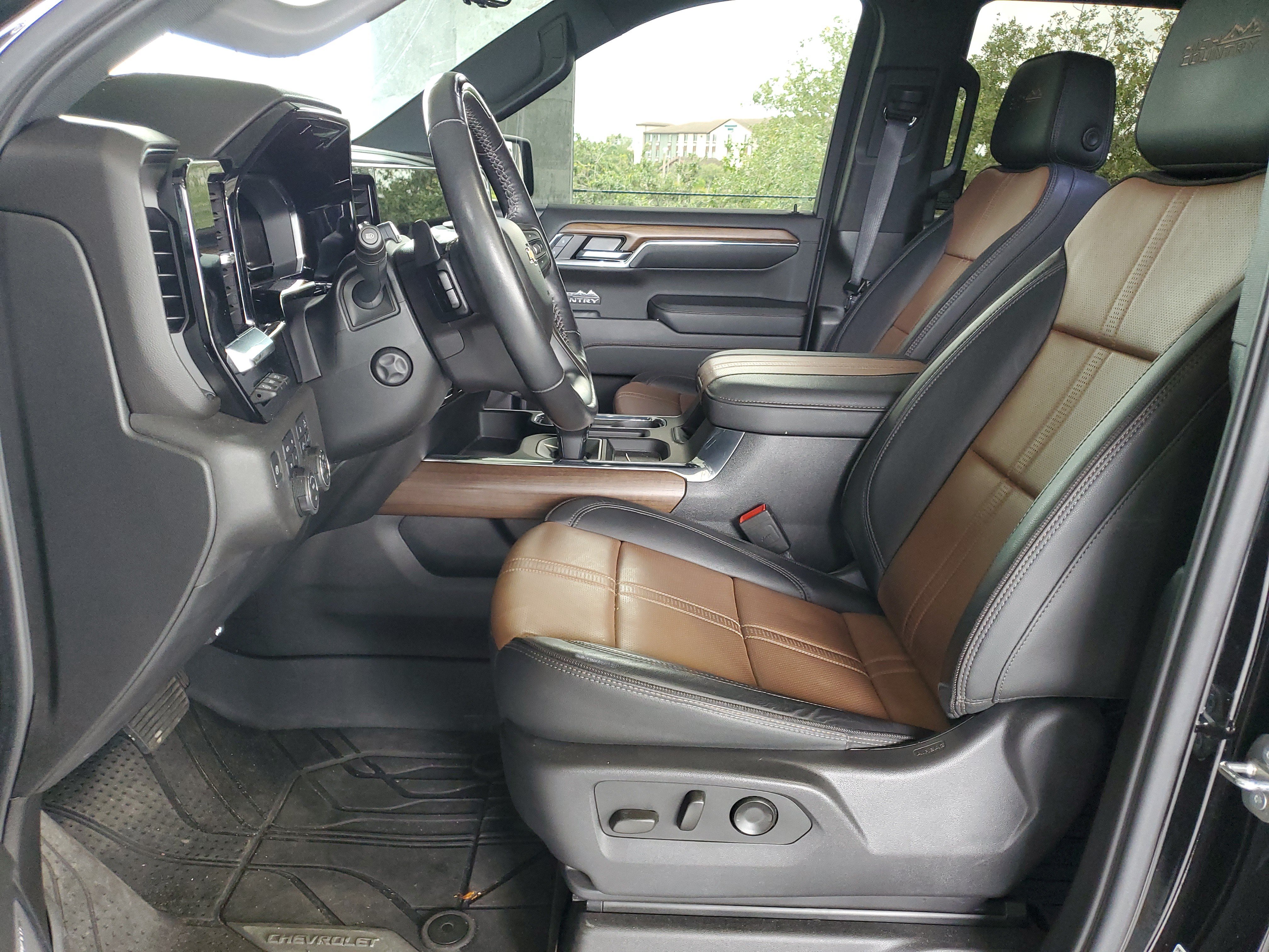 Used 2024 Chevrolet Silverado 1500 High Country AWD/4WD image 18