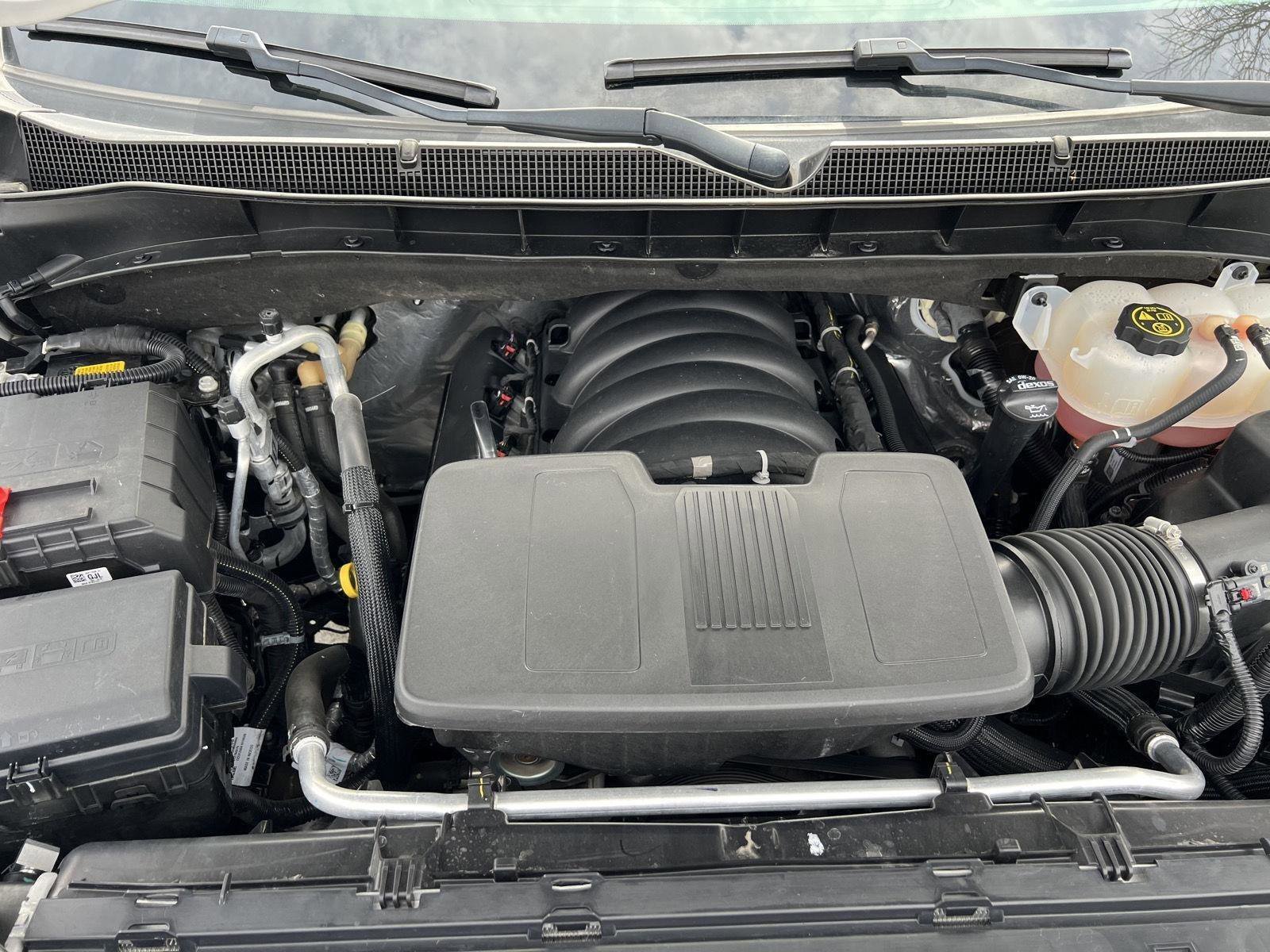 Used 2023 Chevrolet Suburban RST w/ Luxury Package image 56