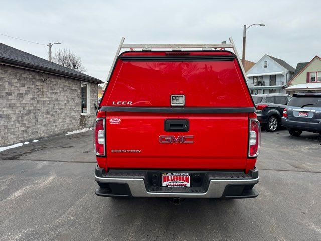 Used 2020 GMC Canyon W/T w/ Convenience Package image 5