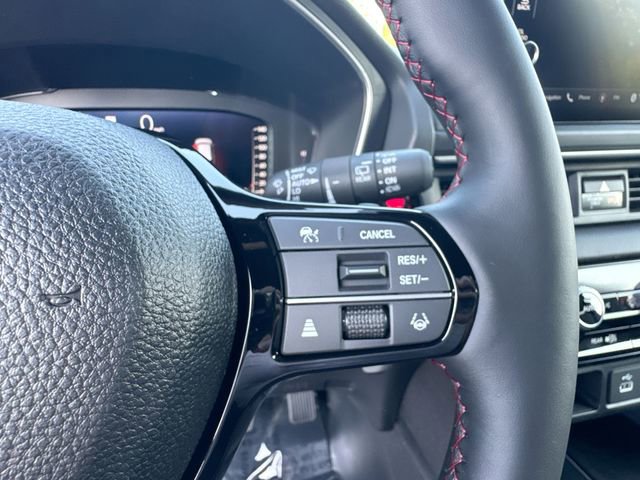 Used 2025 Honda Pilot Black Edition image 35