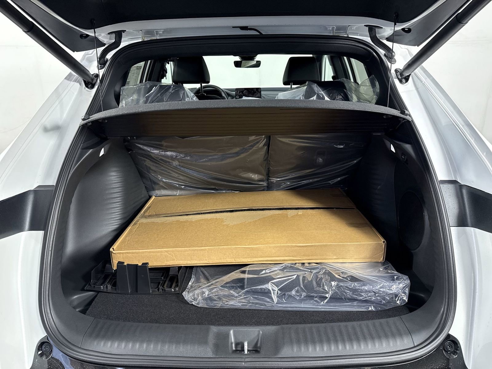 New 2026 Acura ADX A-Spec image 32