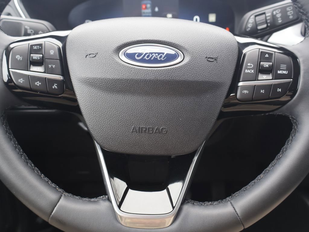 Used 2023 Ford Escape Platinum w/ Premium Technology Package image 14