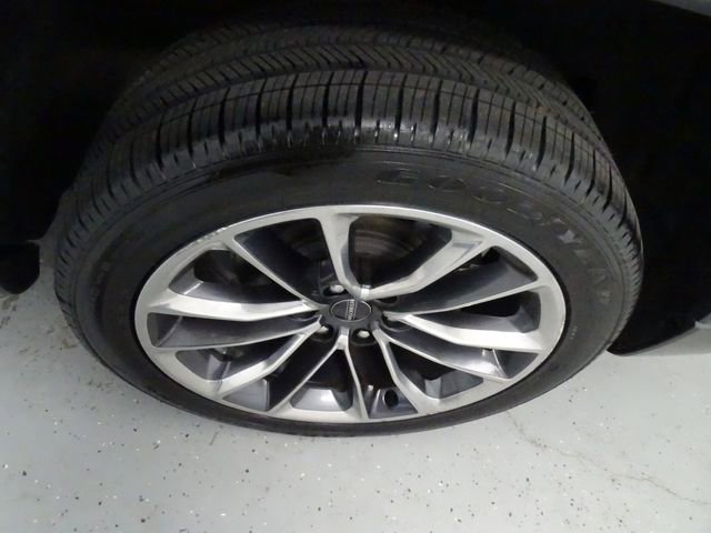 Certified 2022 Jeep Wagoneer Series III w/ Premium Group I image 27