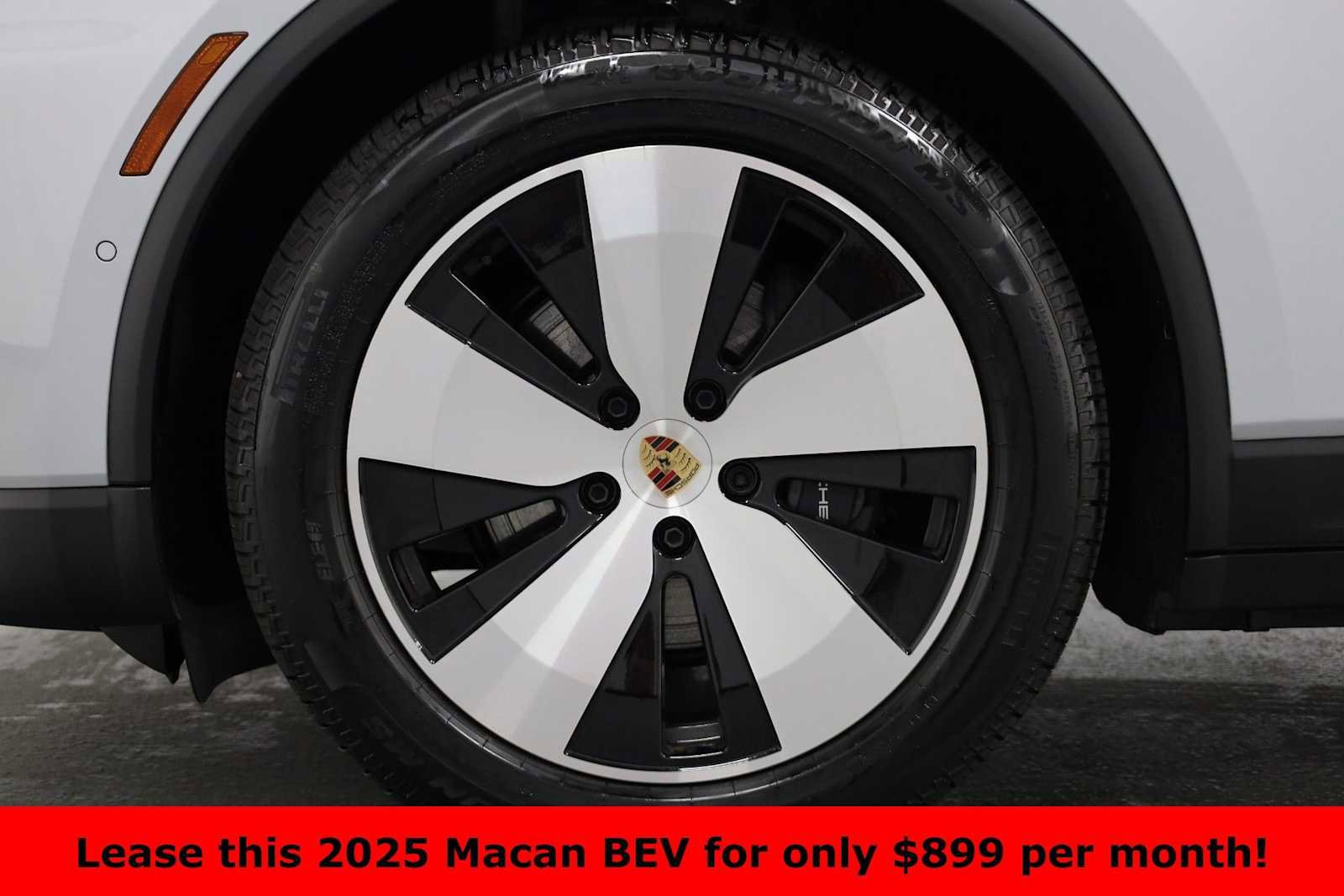 Certified 2025 Porsche Macan Electric image 41