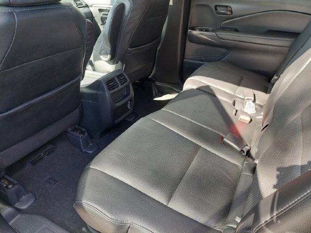 Used 2023 Honda Passport EX-L image 16