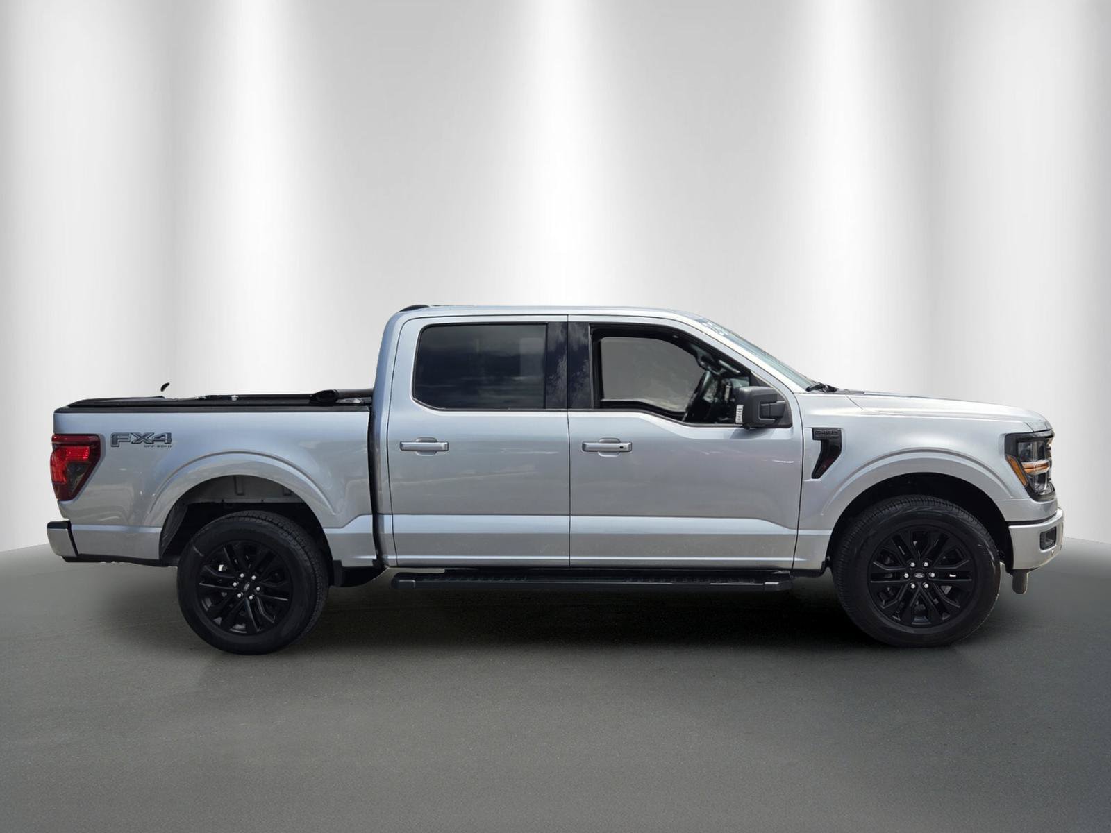 Used 2025 Ford F150 XLT w/ Equipment Group 302A MID AWD/4WD image 9