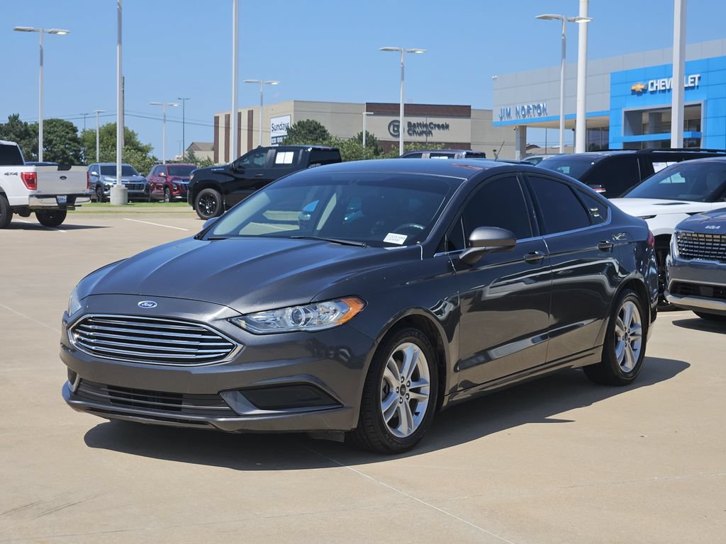 Used 2018 Ford Fusion SE w/ Fusion SE Technology Package FWD video 3