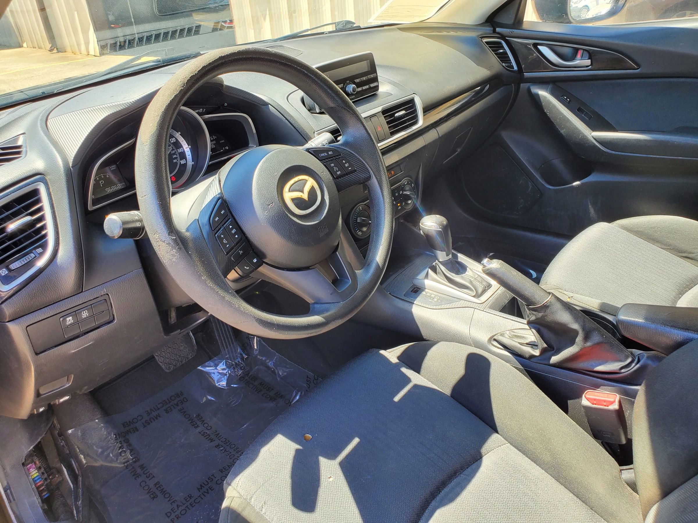 Used 2014 MAZDA MAZDA3 i Sport image 3