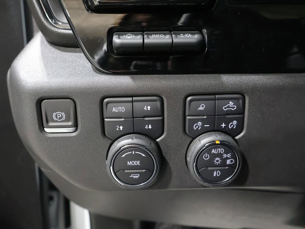 Used 2024 Chevrolet Silverado 1500 ZR2 w/ Technology Package image 35