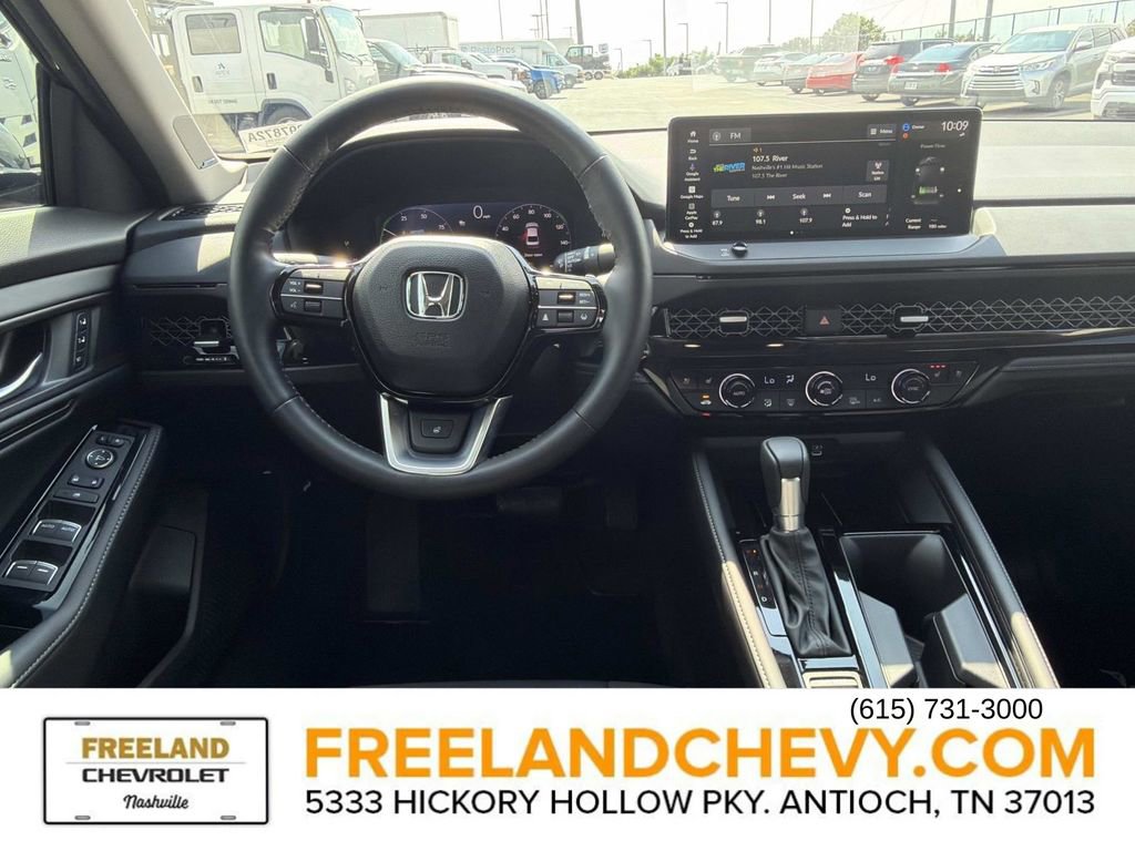 Used 2025 Honda Accord Touring image 18